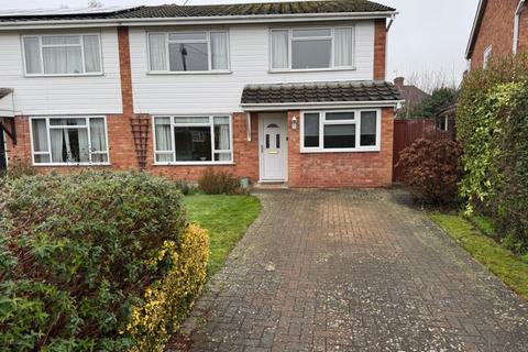4 bedroom semi-detached house to rent, Southall Ave  Worcester WR3 7LS