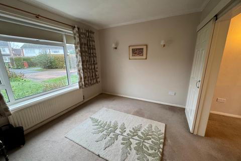 4 bedroom semi-detached house to rent, Southall Ave  Worcester WR3 7LS