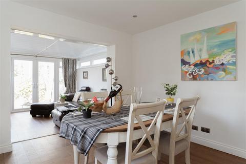 undefined, West Road, Reigate