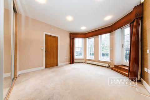 2 bedroom flat to rent, Holwood Estate Westerham Road BR2