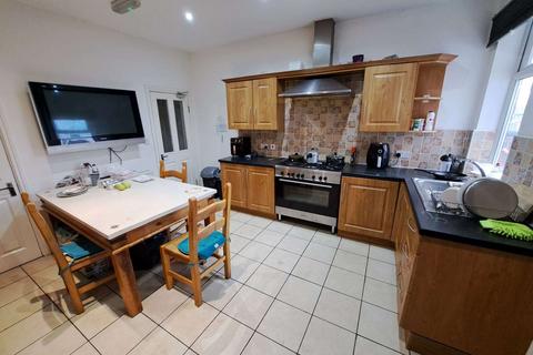 5 bedroom house of multiple occupation to rent, Derby Street, Barnsley S70