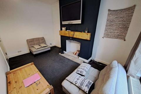 5 bedroom house of multiple occupation to rent, Derby Street, Barnsley S70