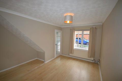 2 bedroom semi-detached house to rent, Perivale Way, Amblecote, Stourbridge