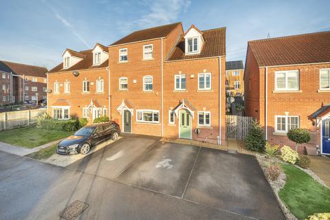 3 bedroom end of terrace house for sale, Springfield Mews, Lofthouse, Wakefield, WF3