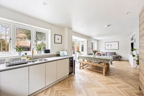 4 bedroom detached house for sale, Ewart Close, Hassocks, BN6 8FJ