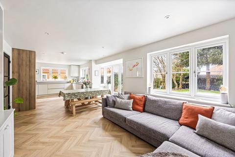 4 bedroom detached house for sale, Ewart Close, Hassocks, BN6 8FJ