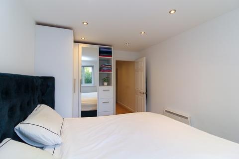 1 bedroom flat for sale, Darlington Court, SE6