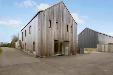 3 bedroom barn conversion to rent, Warlaby, Northallerton
