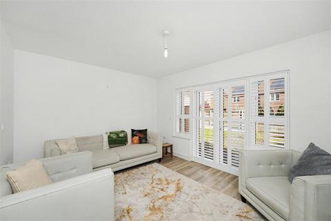 3 bedroom semi-detached house for sale, Chace Village Road, Enfield