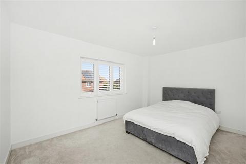 3 bedroom semi-detached house for sale, Chace Village Road, Enfield