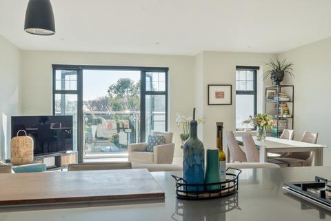 2 bedroom apartment for sale, Barton Common Road, Barton on Sea, New Milton, BH25