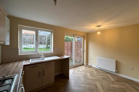 3 bedroom semi-detached house to rent, Raikes Avenue, Bradford, West Yorkshire, BD4