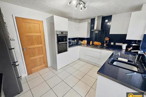 undefined, Penshurst Way, Maple park, Nuneaton