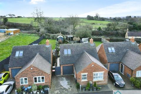 3 bedroom detached house for sale, Mill View Gardens, Austrey