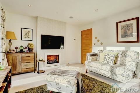 3 bedroom detached house for sale, Mill View Gardens, Austrey