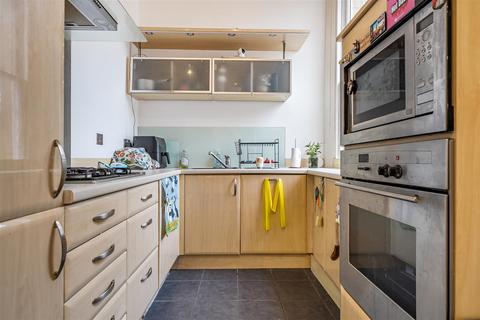 2 bedroom apartment to rent, Sion Hill, Bristol BS8