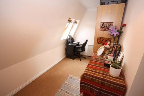 1 bedroom apartment to rent, Lamb Close, Northolt