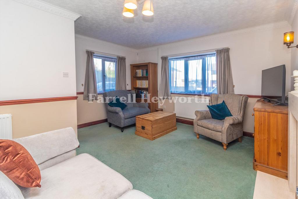 Lounge image 2