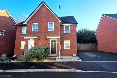 3 bedroom semi-detached house for sale, John Jobbins Way, Pontypool NP4