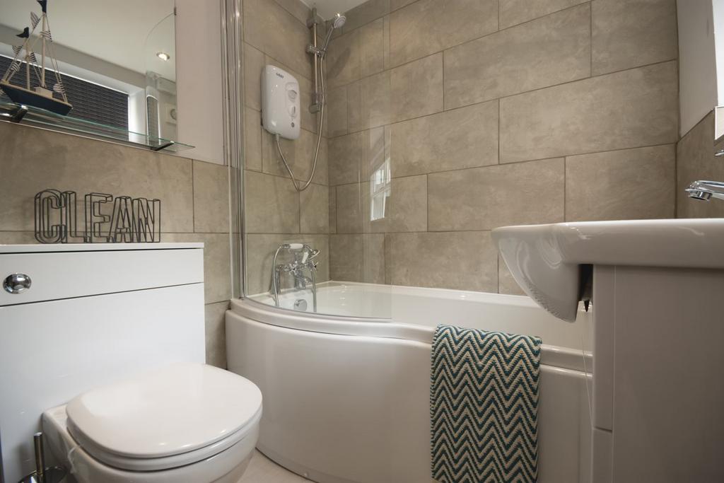 67 Trafalger Rd Web-