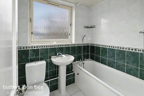 2 bedroom flat for sale, Marshfield Street, London