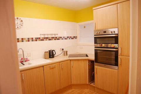 2 bedroom flat to rent, Carlton Mansions , Beach Road , Weston Super Mare