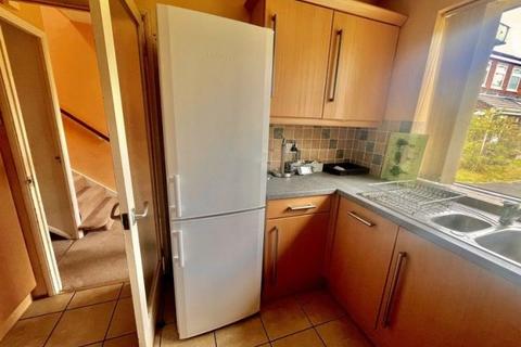 3 bedroom house share to rent, Derwent Close