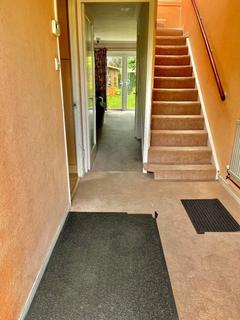 3 bedroom house share to rent, Derwent Close