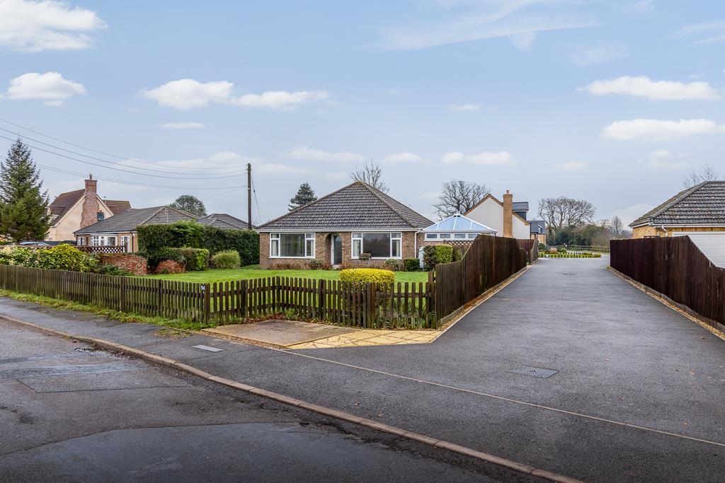 54 Wargate Way (Gosberton)-9.jpg