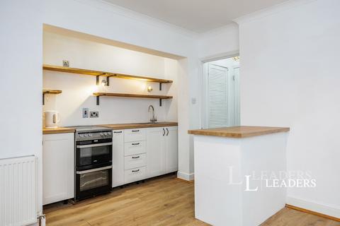 1 bedroom flat to rent, Harrow Road East, Dorking, Surrey, RH4
