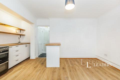 1 bedroom flat to rent, Harrow Road East, Dorking, Surrey, RH4