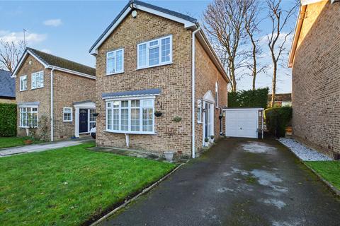 4 bedroom detached house for sale, Parkways Garth, Oulton, Leeds
