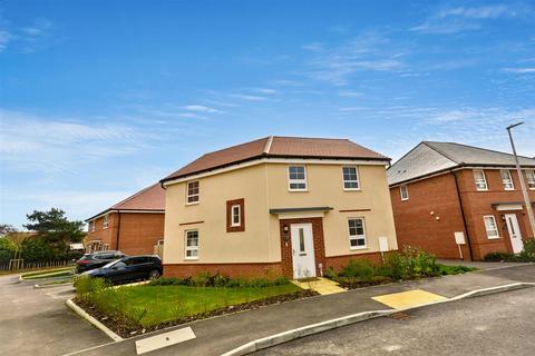 3 bedroom detached house for sale, Campbell Drive, Eastbourne