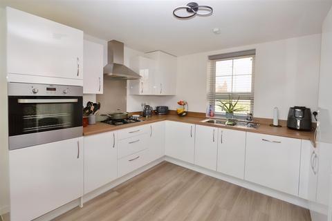 3 bedroom detached house for sale, Campbell Drive, Eastbourne