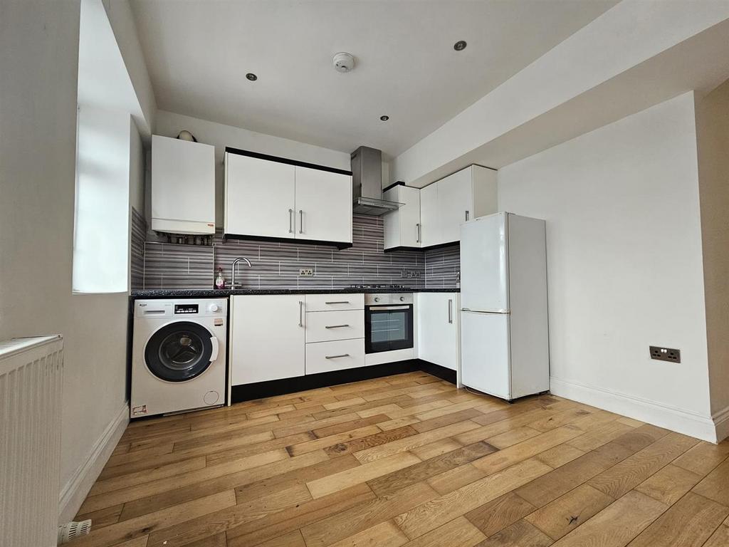 For Sale by Aspire Residential - Chapel Road