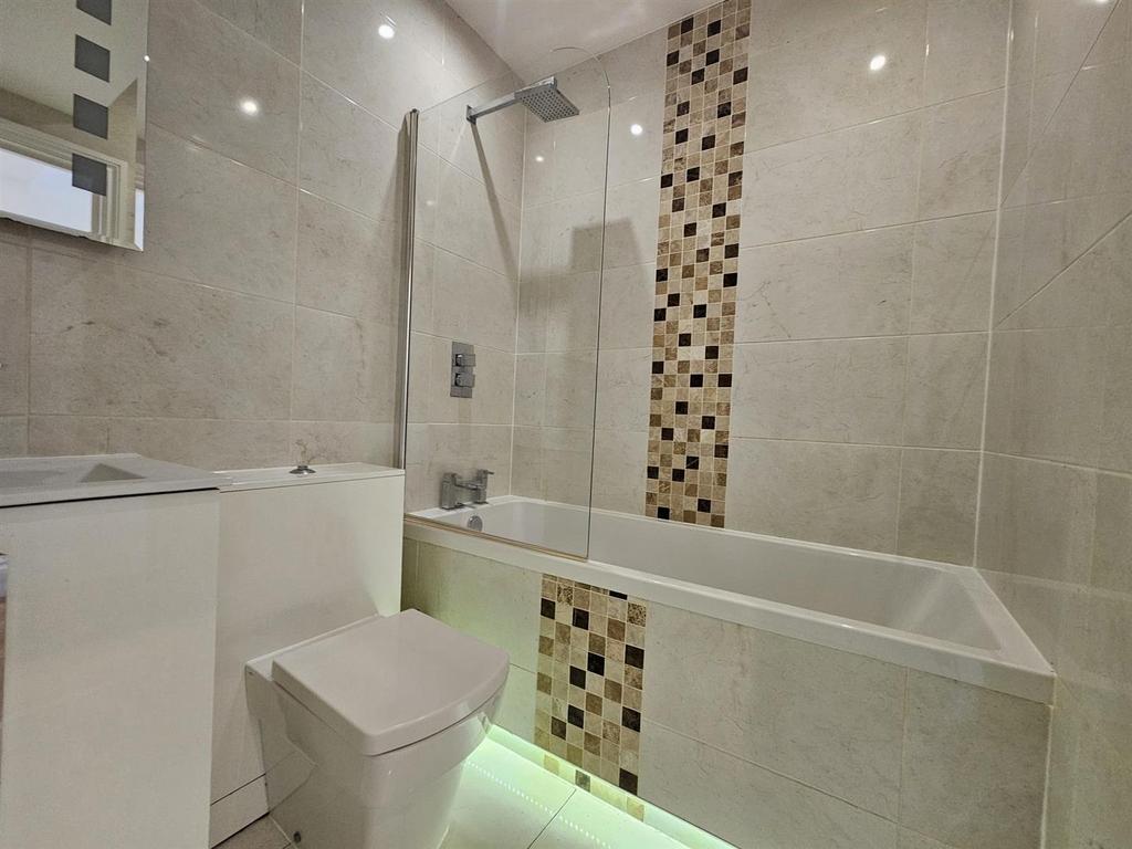 For Sale by Aspire Residential - Chapel Road