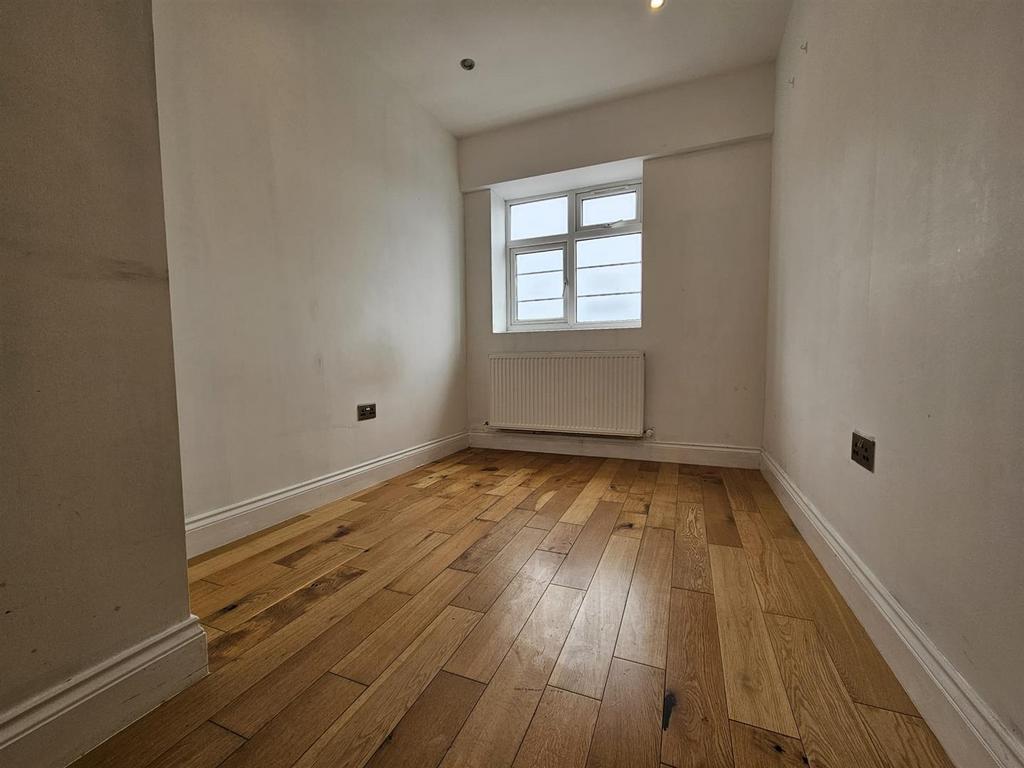 For Sale by Aspire Residential - Chapel Road