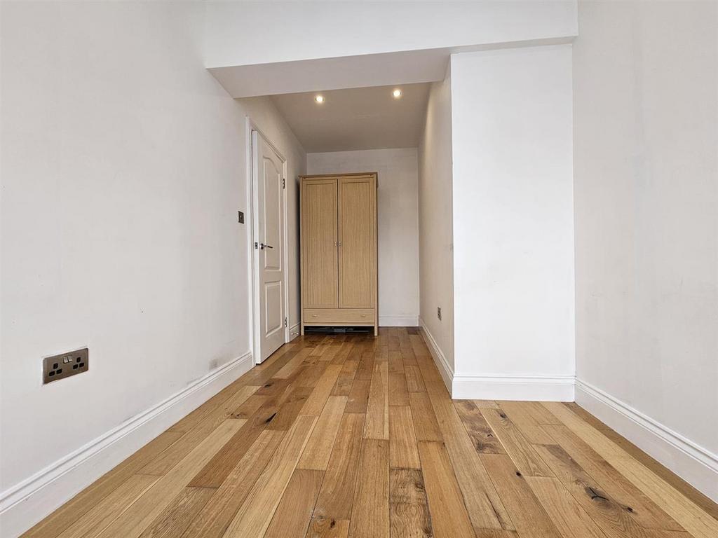 For Sale by Aspire Residential - Chapel Road