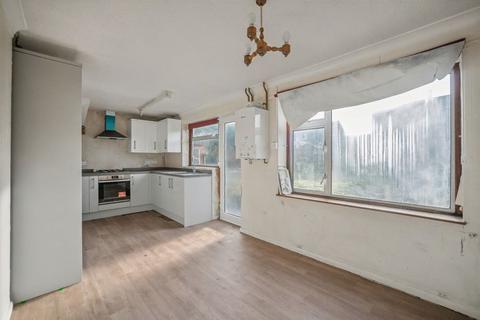 3 bedroom semi-detached house for sale, 118 Bathurst Road, Staplehurst, Tonbridge, Kent, TN12 0LL