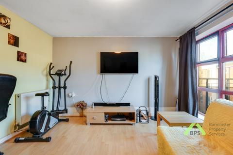1 bedroom flat for sale, Southwark, SE15