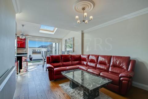 4 bedroom semi-detached house for sale, Gladstone Park Gardens, London, NW2