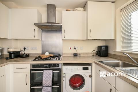 2 bedroom terraced house to rent, Lywood Drive Sittingbourne ME10