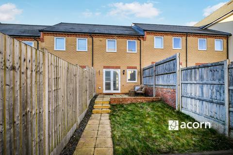 2 bedroom terraced house to rent, Lywood Drive Sittingbourne ME10