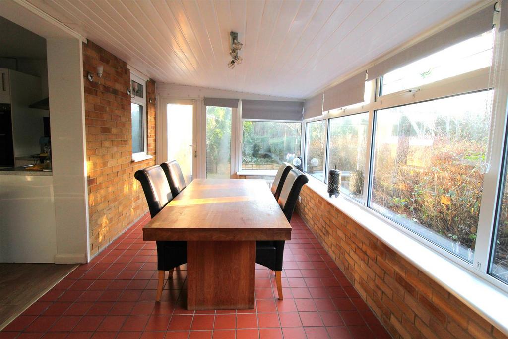Dining Room.JPG