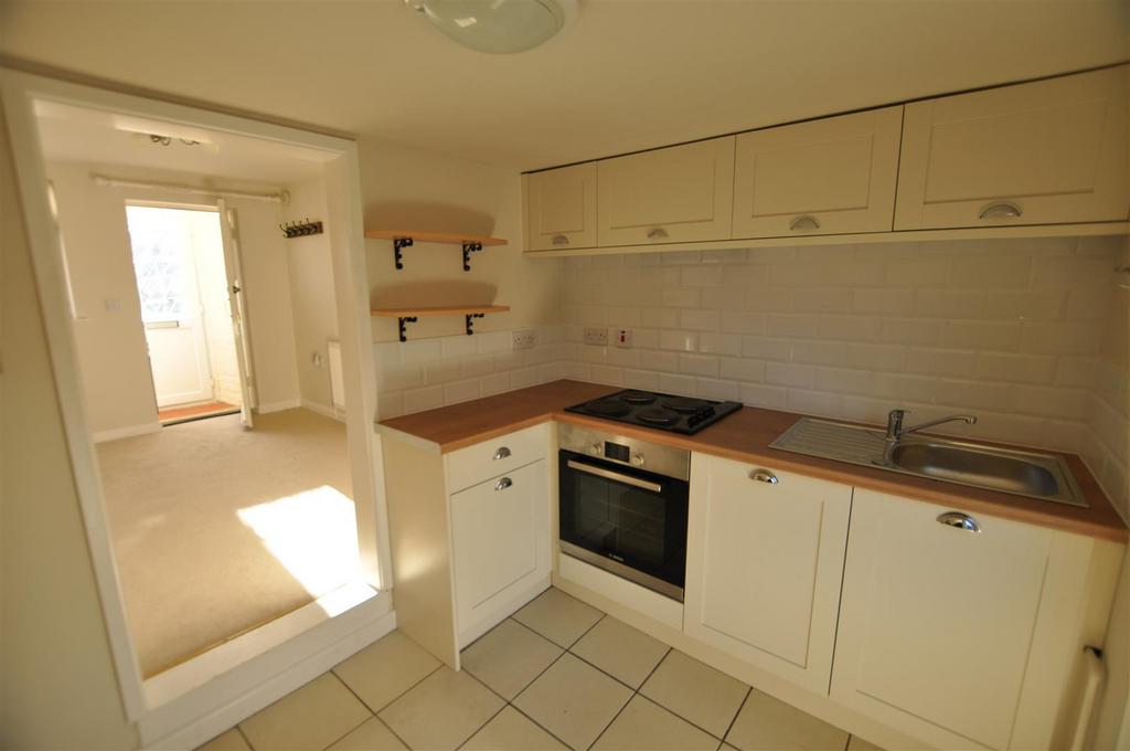131 Court Road - kitchen.jpg