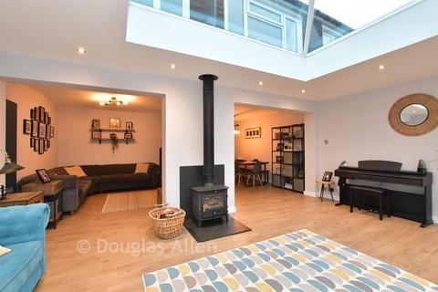 undefined, Cross Avenue, Wickford SS12