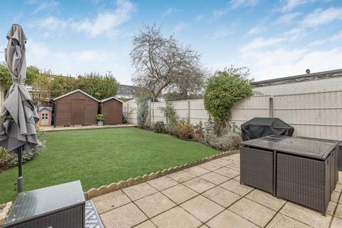 3 bedroom end of terrace house for sale, Lidiard Road, London, SW18
