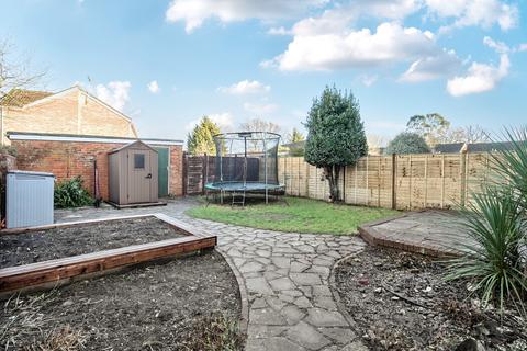 3 bedroom end of terrace house for sale, Tees Farm Road, Colden Common, Winchester, Hampshire, SO21
