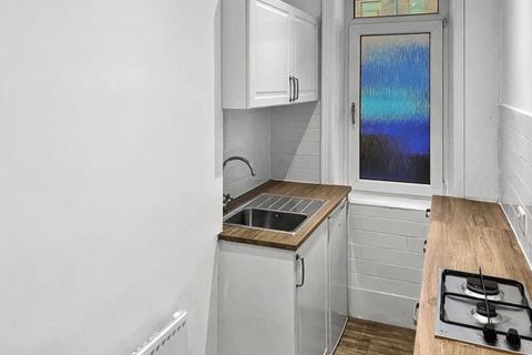 2 bedroom terraced house to rent, Tanfield Road, Huddersfield, West Yorkshire, HD1
