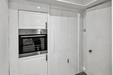 2 bedroom terraced house to rent, Tanfield Road, Huddersfield, West Yorkshire, HD1